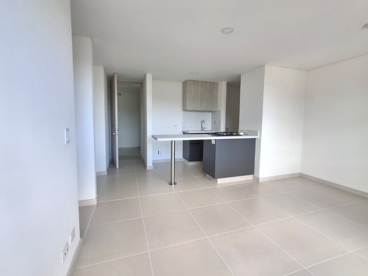 APARTAMENTO EN ARRIENDO EN LA ESRELLA COD 10791 - Foto 2
