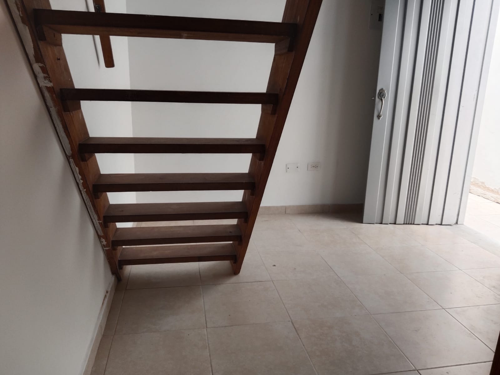APARTAESTUDIO EN ARRIENDO EN CAMPO VALDES COD  10844  - Foto 2