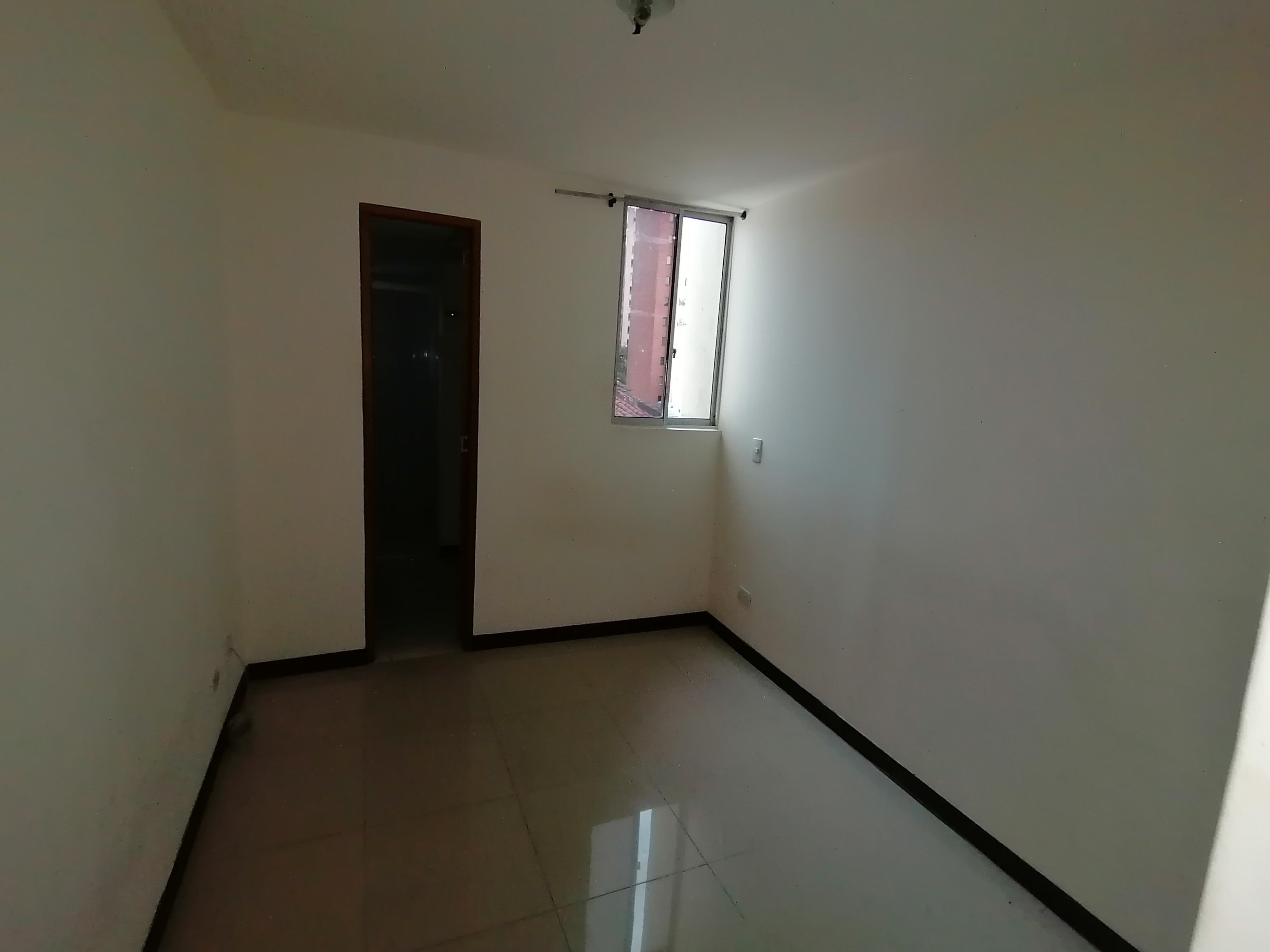 APARTAESTUDIO EN ARRIENDO EN EL CENTRO COD 3251 - Foto 4