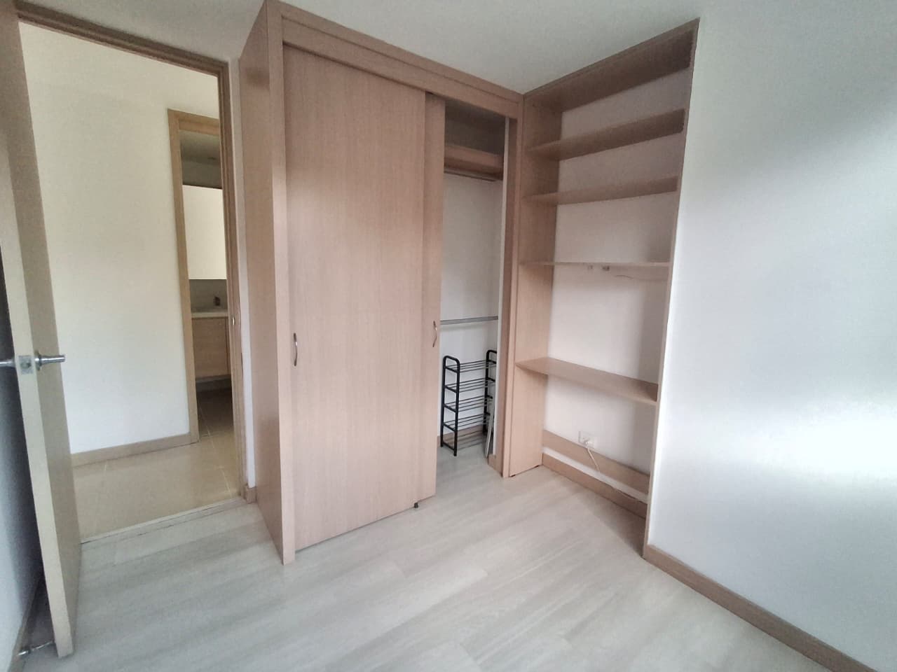 APARTAMENTO EN ARRIENDO EN SABANETA COD 10711 - Foto 5