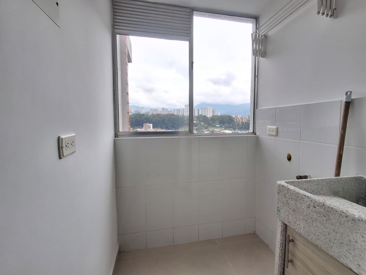 APARTAMENTO EN ARRIENDO EN SABANETA COD 10789 - Foto 11