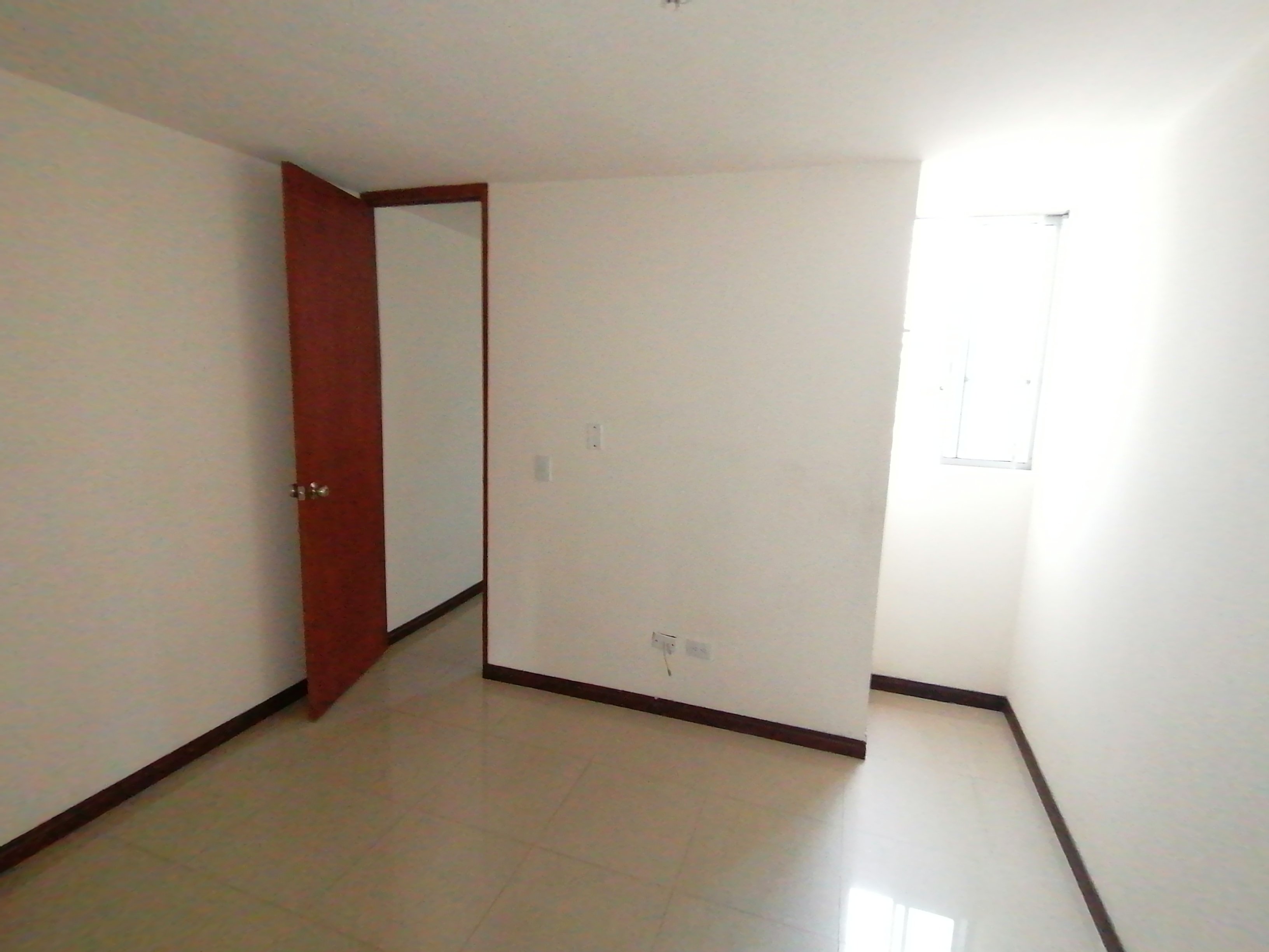 APARTAESTUDIO EN ARRIENDO EN EL CENTRO COD 3251 - Foto 5