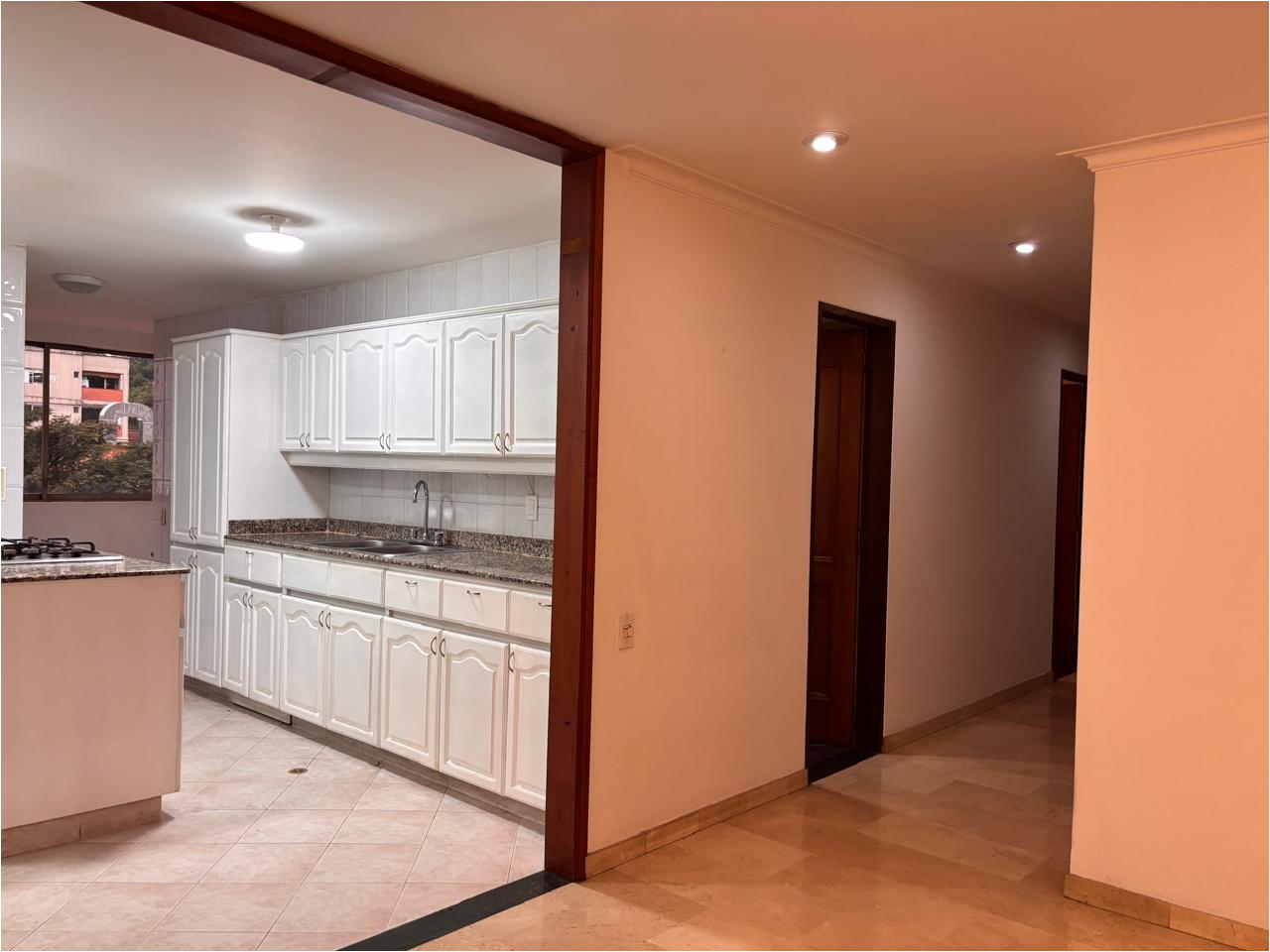 APARTAMENTO  EN ARRIENDO EN LAURELES COD 10600 - Foto 2