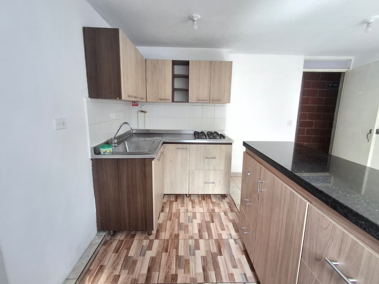 APARTAMENTO EN ARRIENDO EN MEDELLIN COD 10874 - Foto 2
