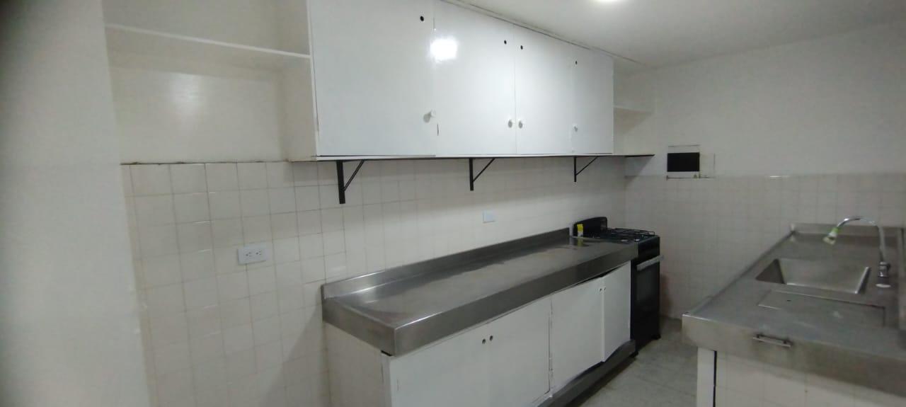 APARTAMENTO EN ARRIENDO EN CENTRO COD.7325 - Foto 2