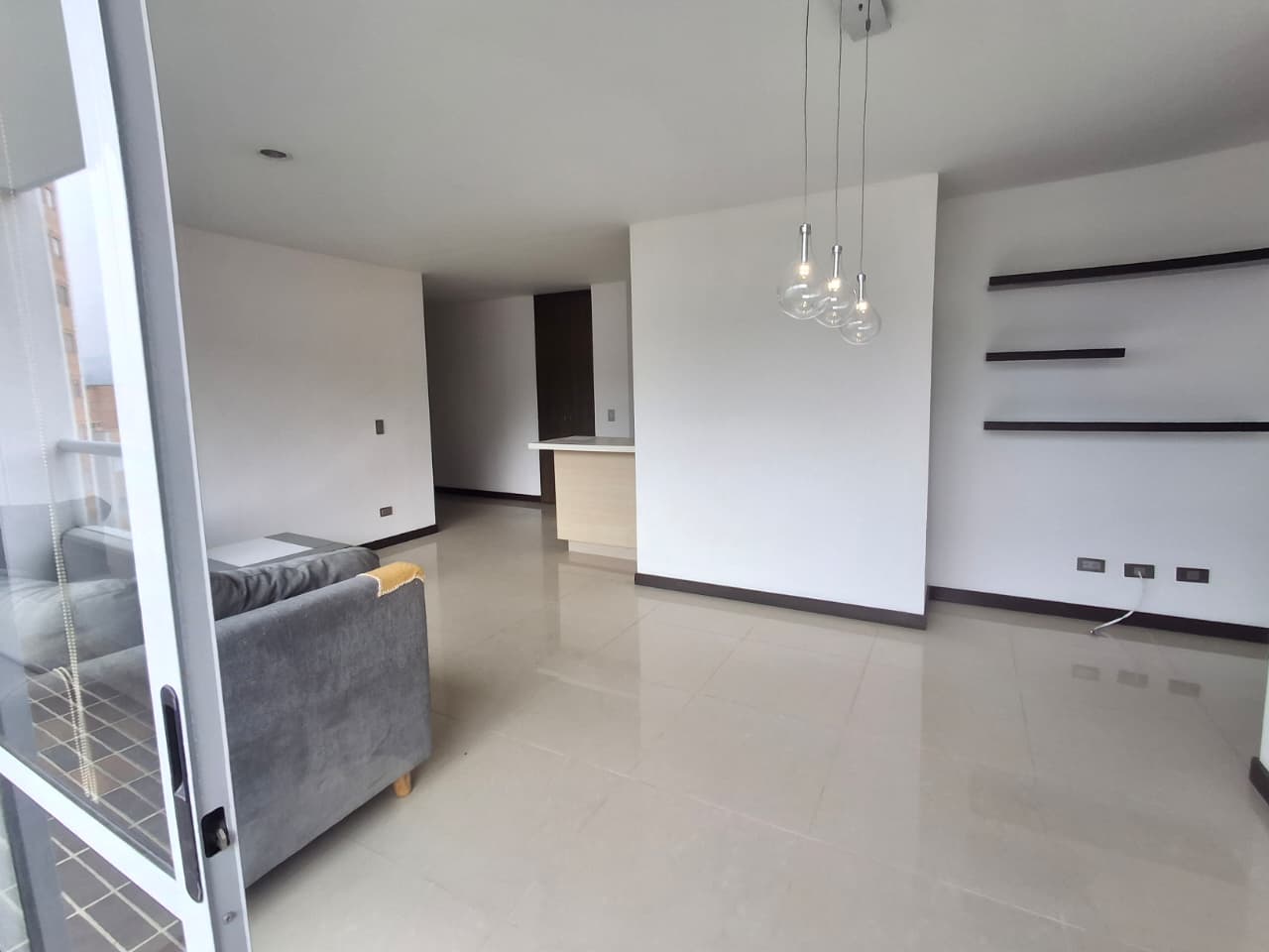 APARTAMENTO EN ARRIENDO EN SABANETA COD 10314 - Foto 3