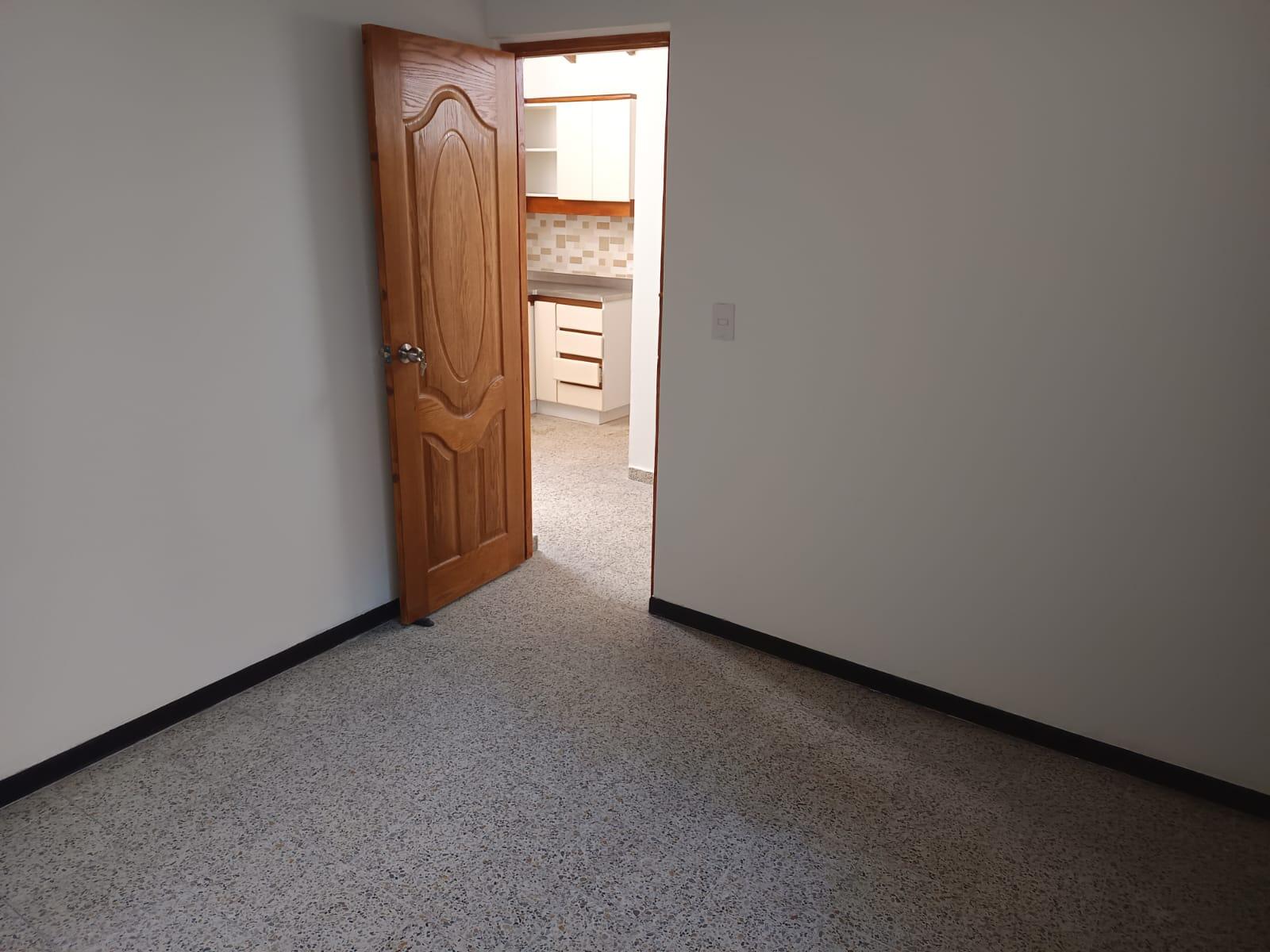 APARTAMENTO EN VENTA EN LA FLORESTA COD 10271  - Foto 18