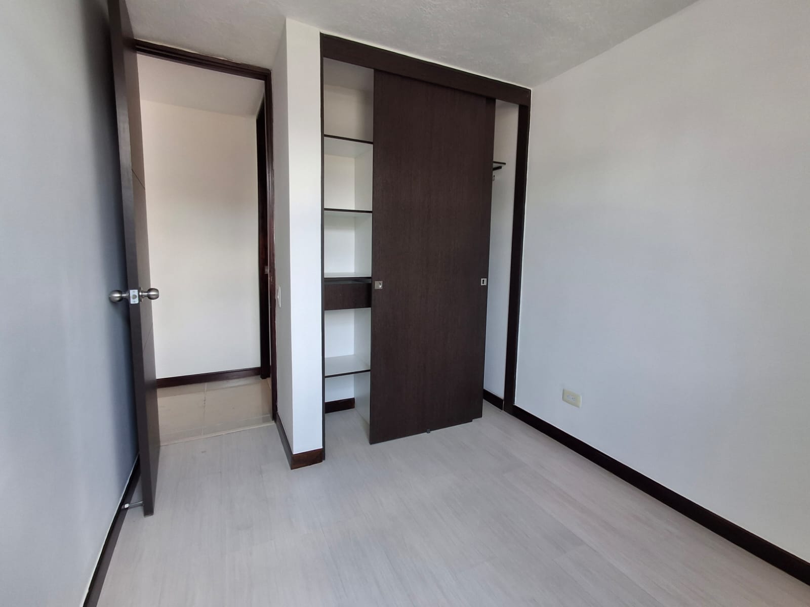 APARTAMENTO EN ARRIENDO EN SABANETA COD 10714 - Foto 3
