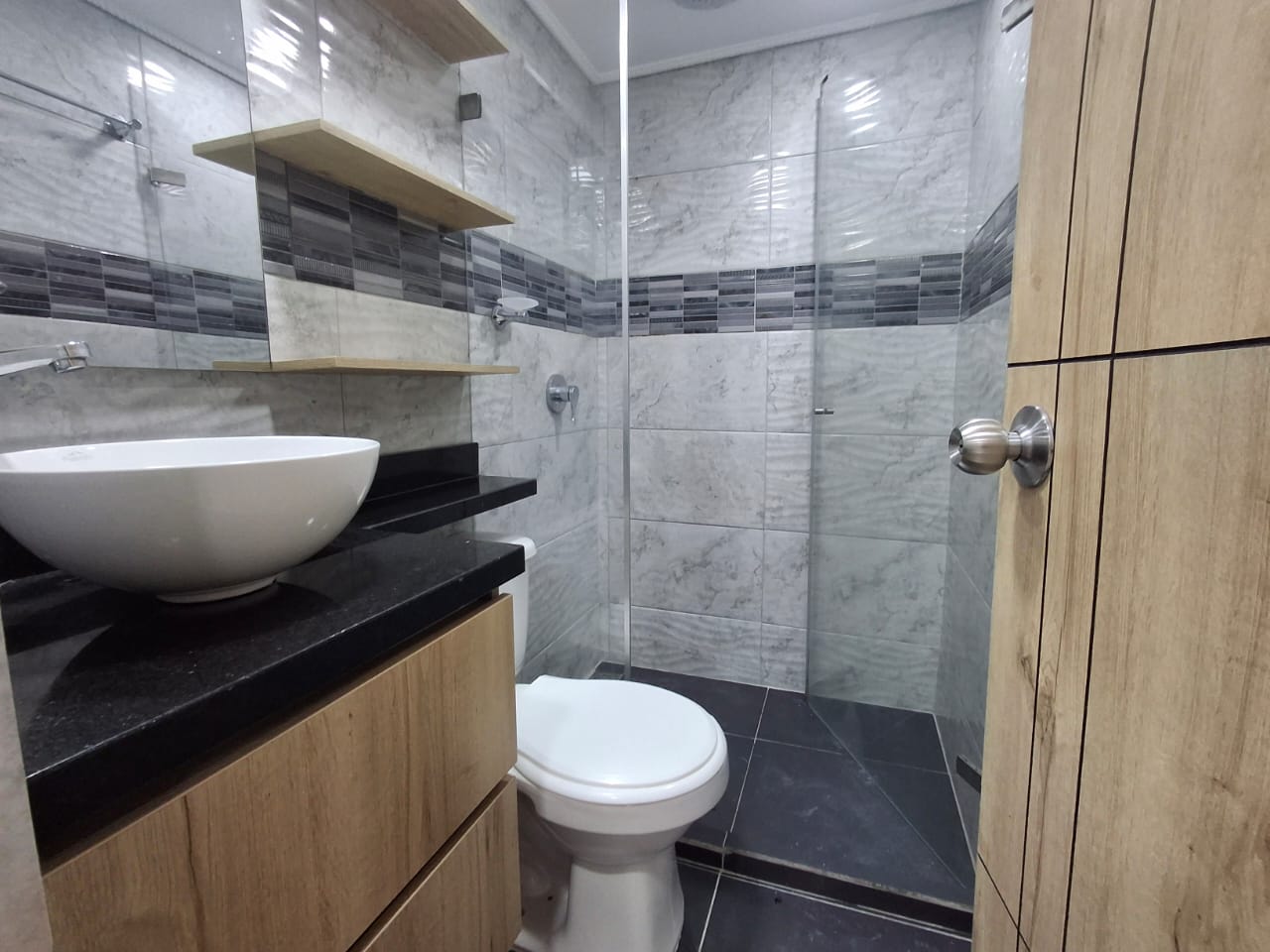APARTAMENTO EN VENTA EN MEDELLIN COD 10680 - Foto 8