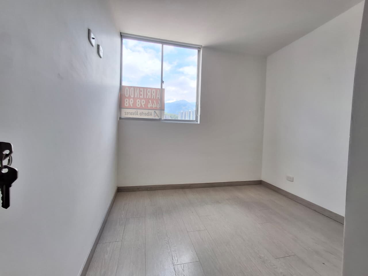 APARTAMENTO EN ARRIENDO EN SABANETA COD 10790 - Foto 2