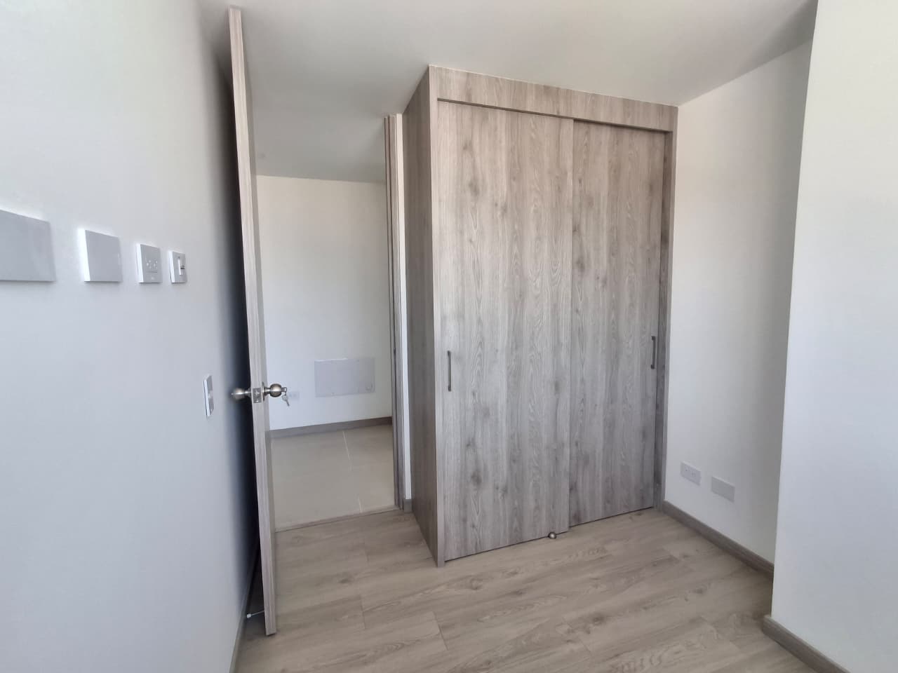 APARTAMENTO EN ARRIENDO EN SABANETA COD 10805 - Foto 5