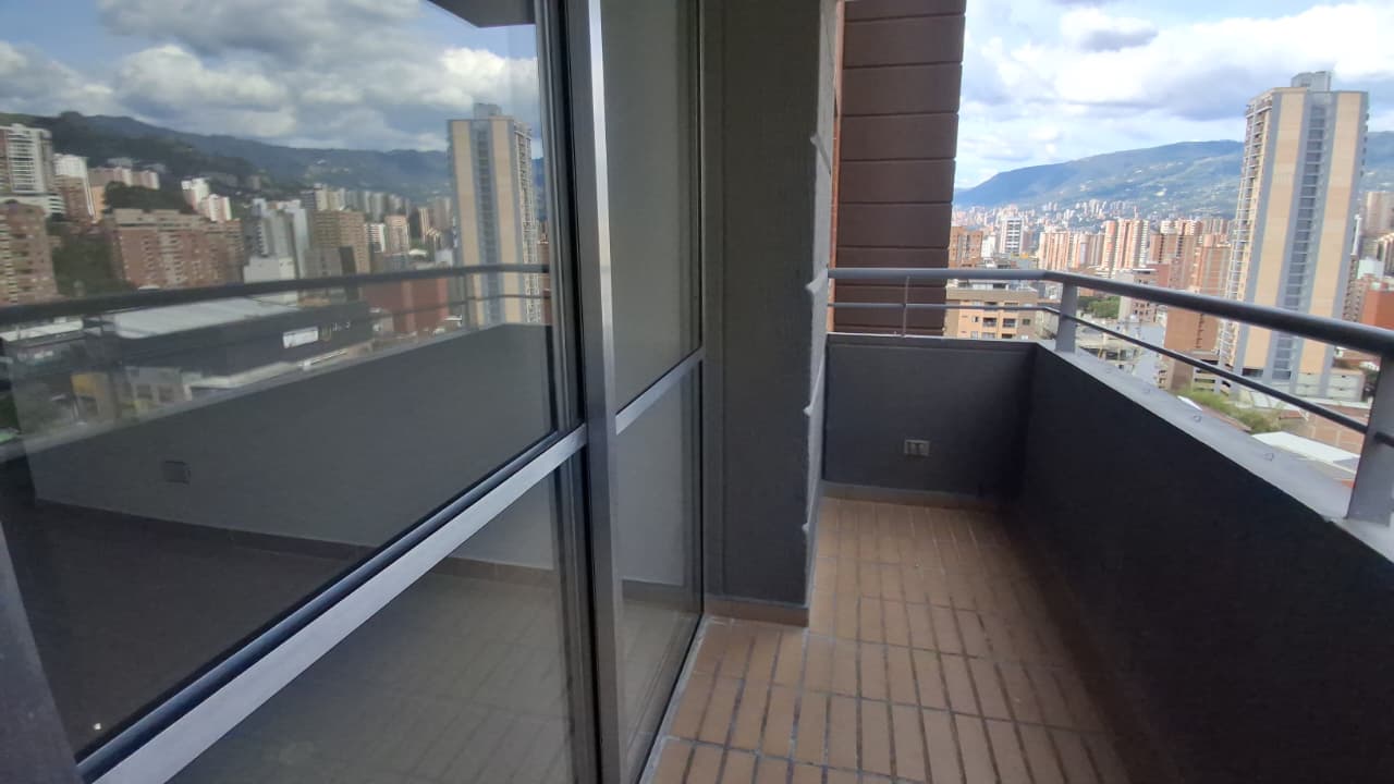 APARTAMENTO EN ARRIENDO EN SABANETA COD 10723 - Foto 10