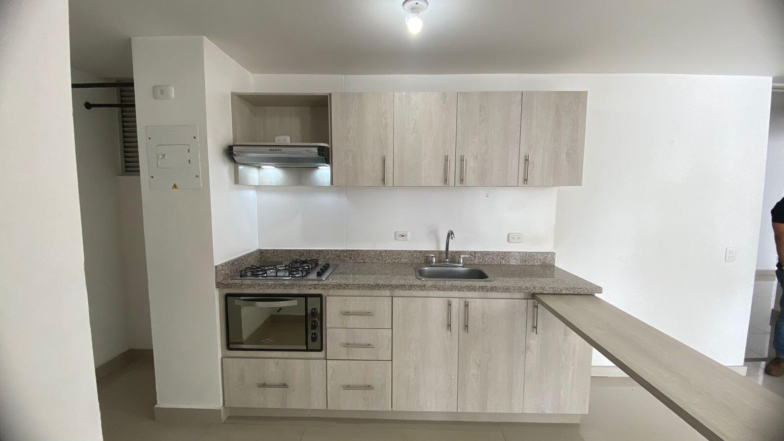 APARTAMENTO EN ARRIENDO EN SABANETA COD 10645