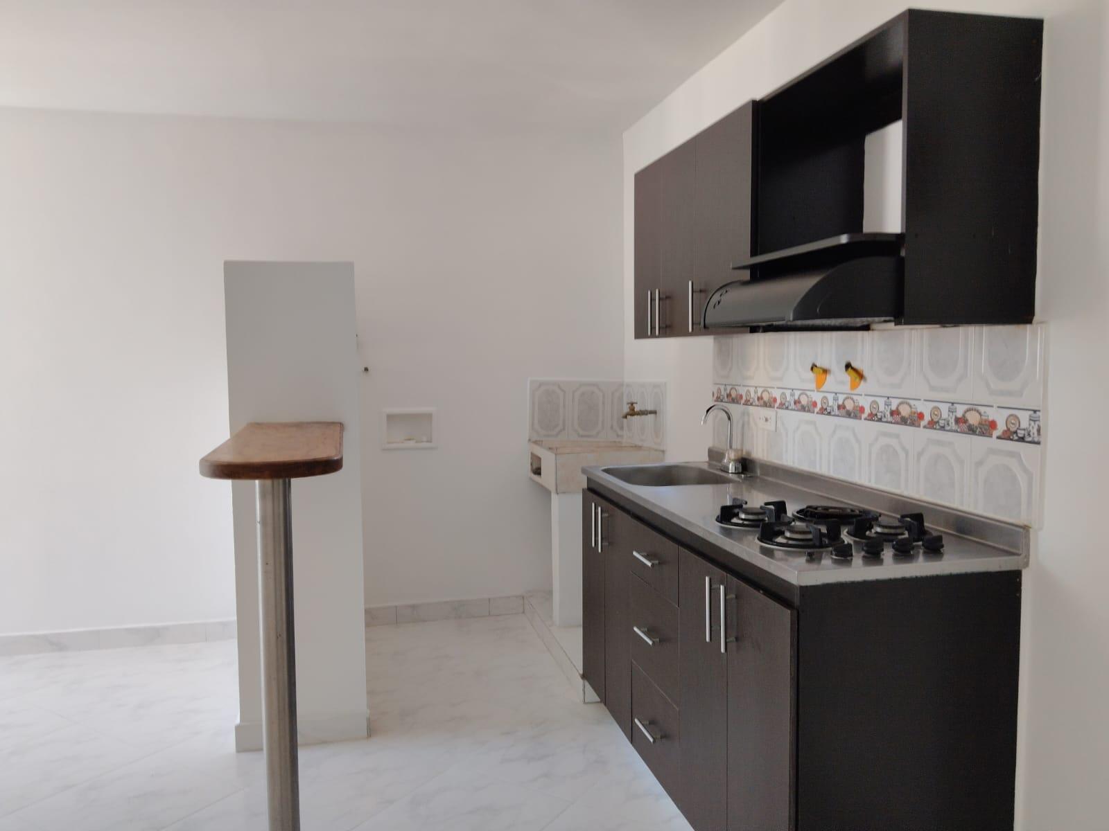 APARTAMENTO EN ARRIENDO EN BOMBONA COD 8965 - Foto 2