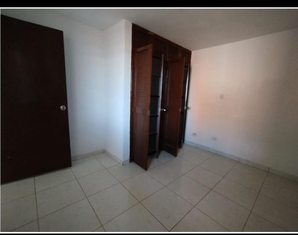 CASA EN VENTA EN VILLA HERMOSA LA LADERA COD 10262  - Foto 4