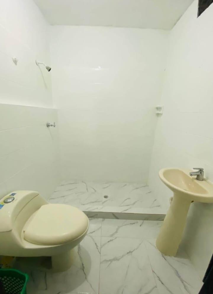 LOCAL EN ARRIENDO EN VILLA HERMOSA COD 10492 - Foto 3