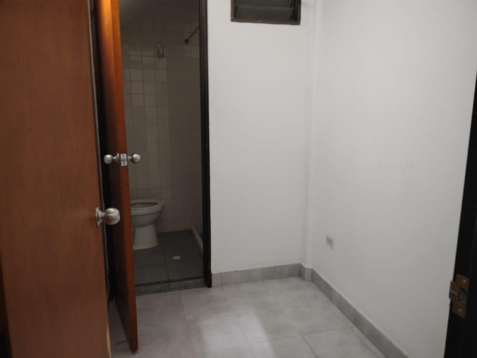 CASA EN ARRIENDO EN BELEN NOGAL  COD 10537  - Foto 4