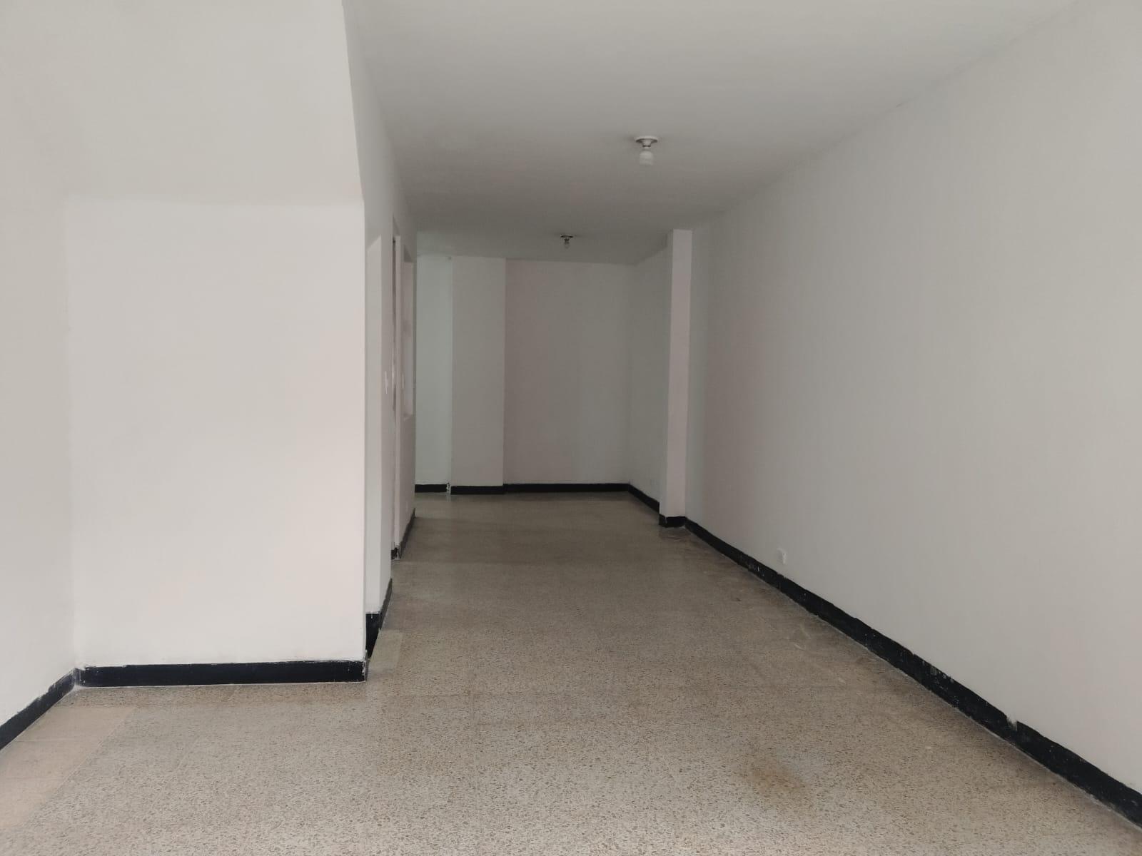 LOCAL EN ARRIENDO EN LA CANDELARIA COD 10568  - Foto 3