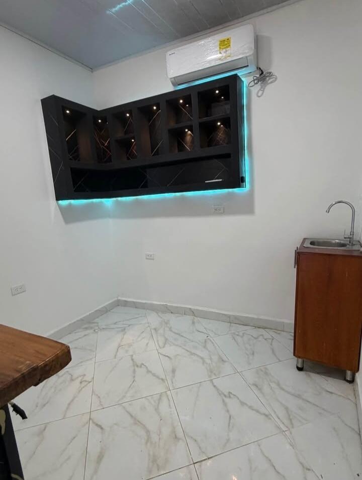 LOCAL EN ARRIENDO EN VILLA HERMOSA  COD 10607 - Foto 3