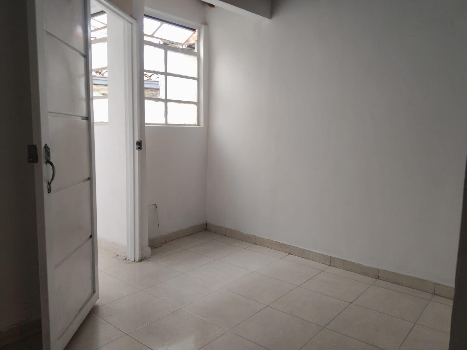 APARTAMENTO EN ARRIENDO EN LA CANDELARIA COD 10657  - Foto 3
