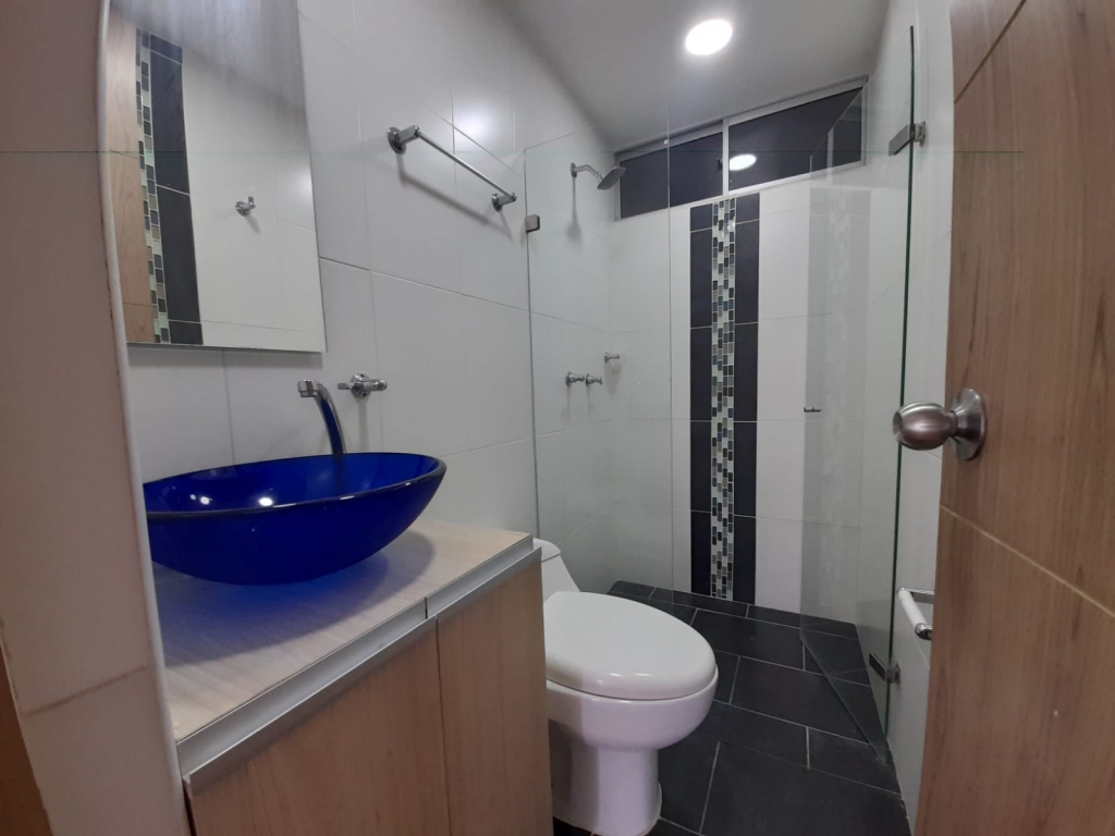 APARTAMENTO EN ARRIENDO EN SABANETA COD 8303 - Foto 6