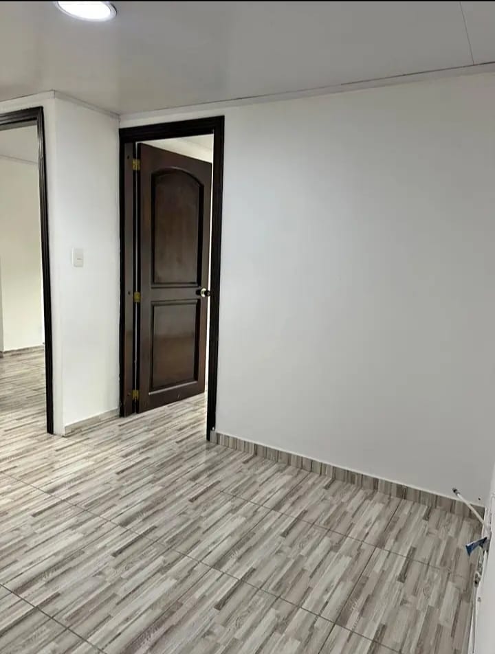 APARTAMENTO EN ARRIENDO EN VILLA HERMOSA COD 10776  - Foto 2
