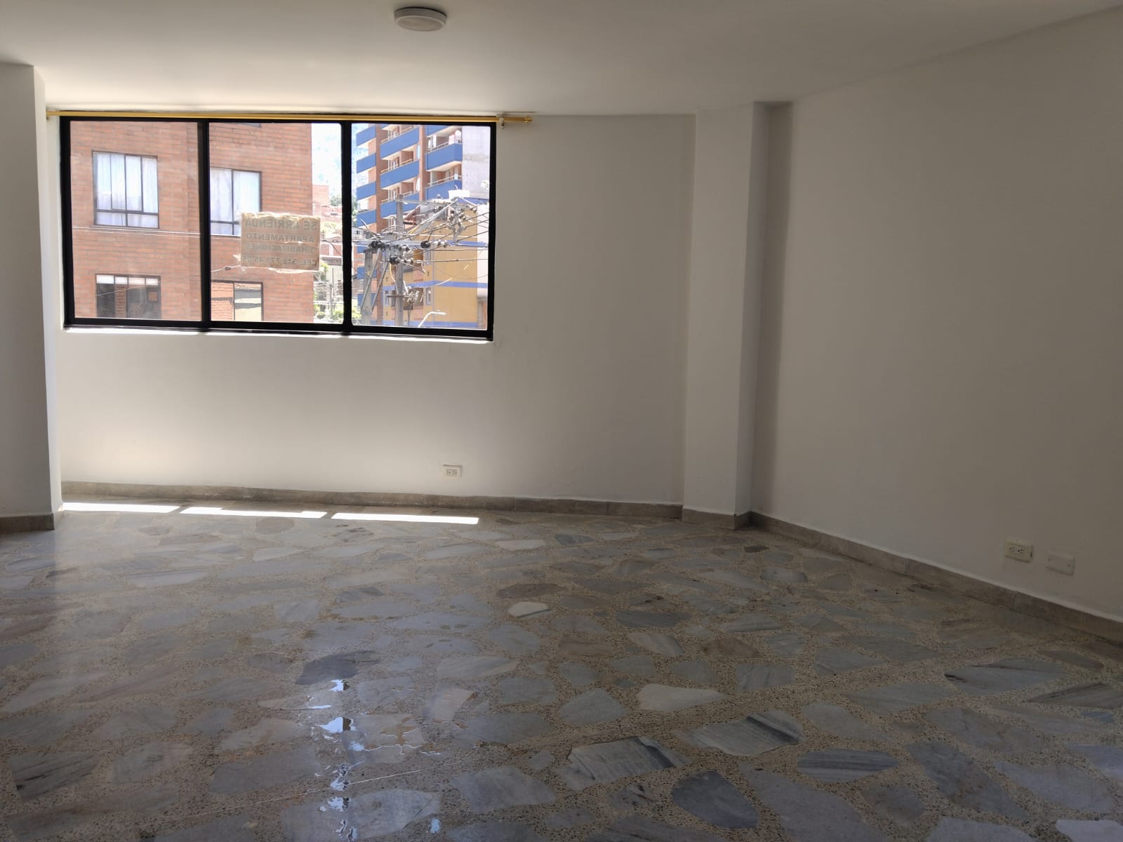 APARTAMENTO EN ARRIENDO EN LA CANDELARIA COD 10783  - Foto 3