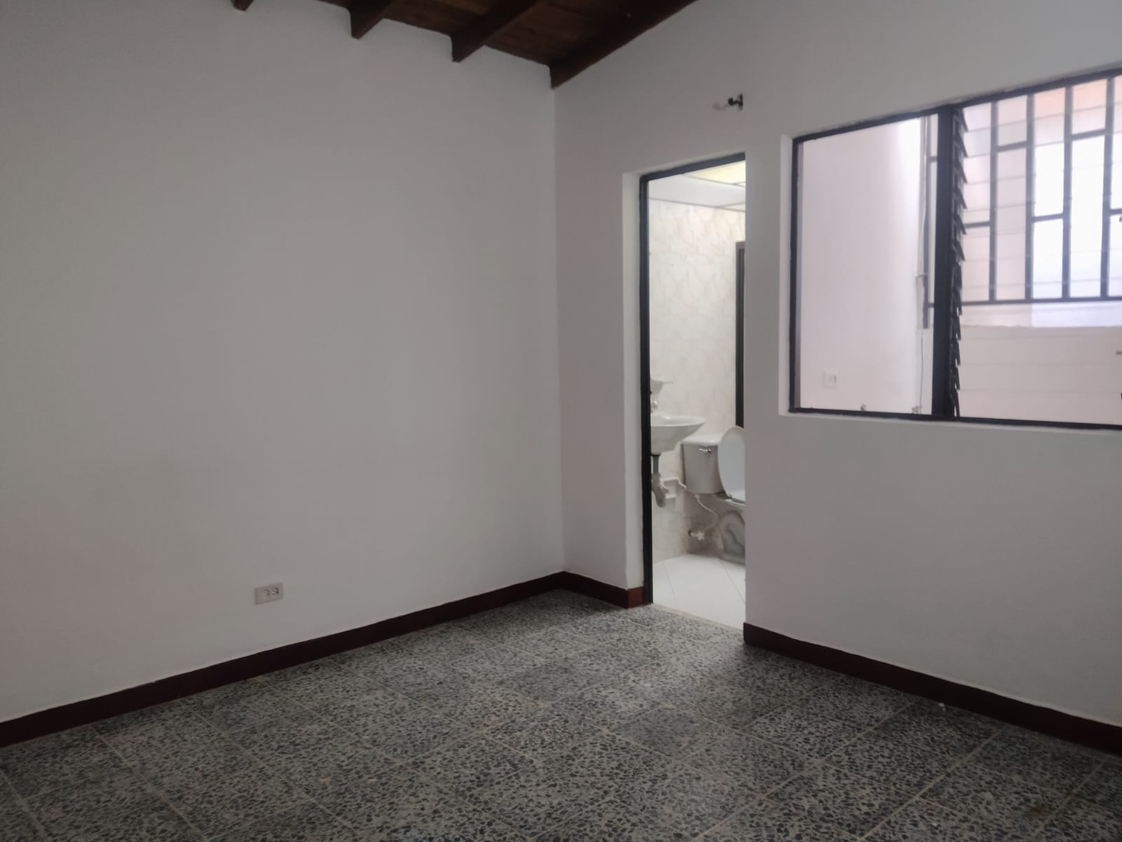 APARTAMENTO EN ARRIENDO EN ENCISO COD  10829  - Foto 4
