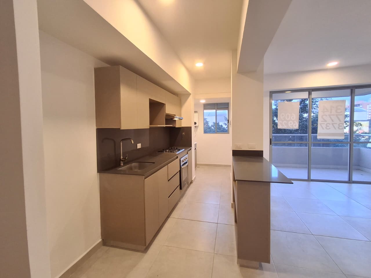EXCELENTE APARTAESTUDIO PARA ARRIENDO EN ENVIGADO COD 10925 - Foto 1