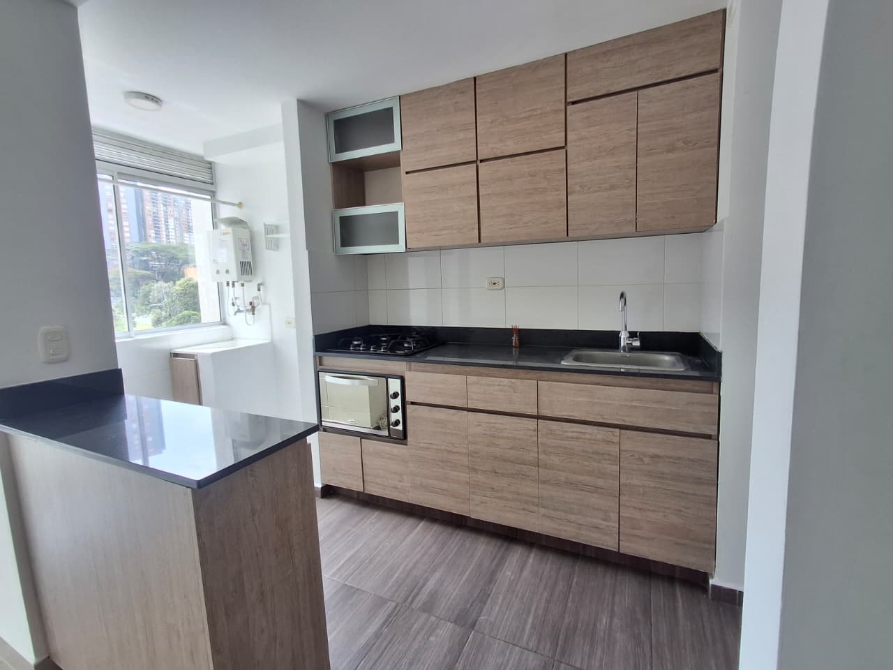 APARTAMENTO EN ARRIENDO EN SABANETA COD 10175