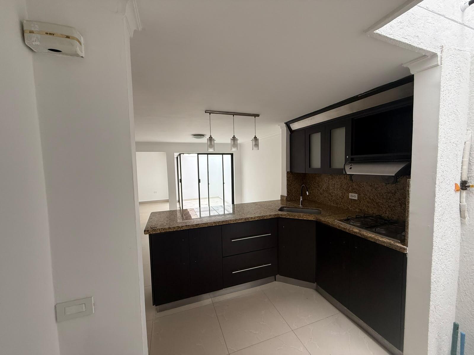 CASA EN ARRIENDO EN LA LOMA DE LOS BERNAL COD 6545 - Foto 1