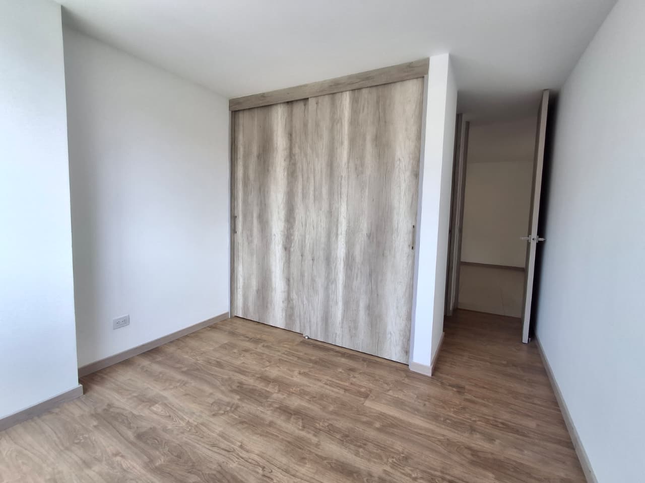 APARTAMENTO EN ARRIENDO EN MEDELLIN COD 10733 - Foto 6