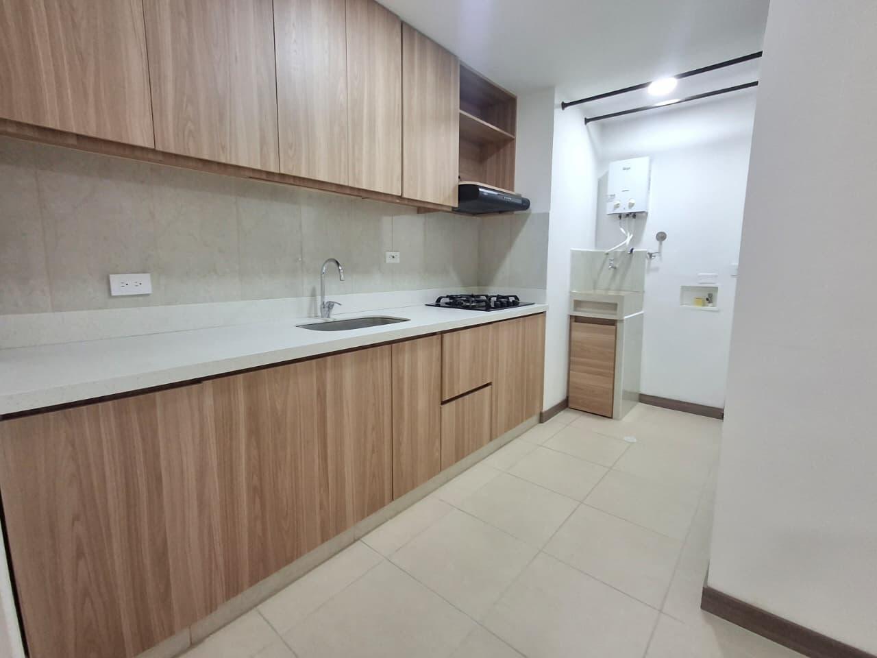 APARTAMENTO EN ARRIENDO EN SABANETA COD 10490