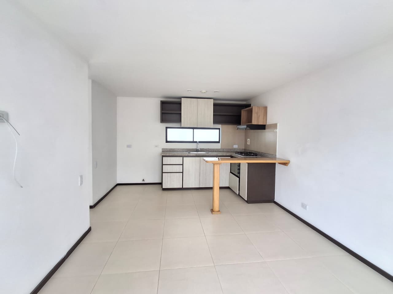 APARTAMENTO EN ARRIENDO EN ENVIGADO COD 10762 - Foto 1