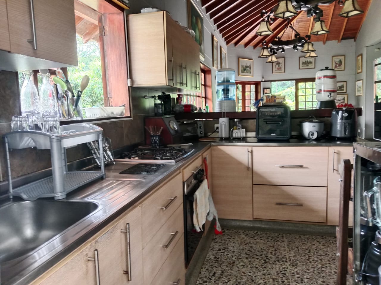 CASA  FINCA EN VENTA EN ENVIGADO COD 9720