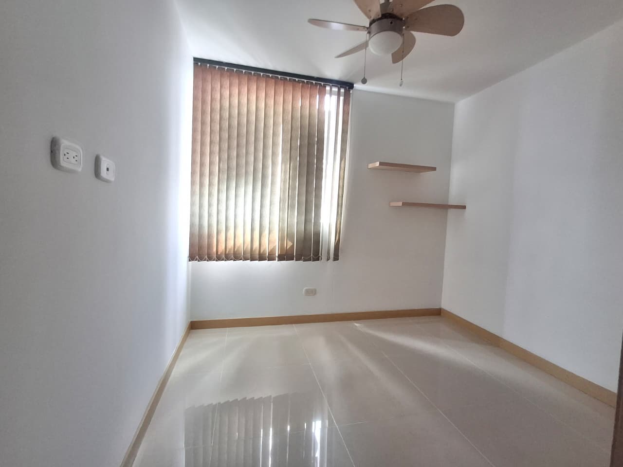 APARTAMENTO EN ARRIENDO EN SABANETA COD 10666 - Foto 4