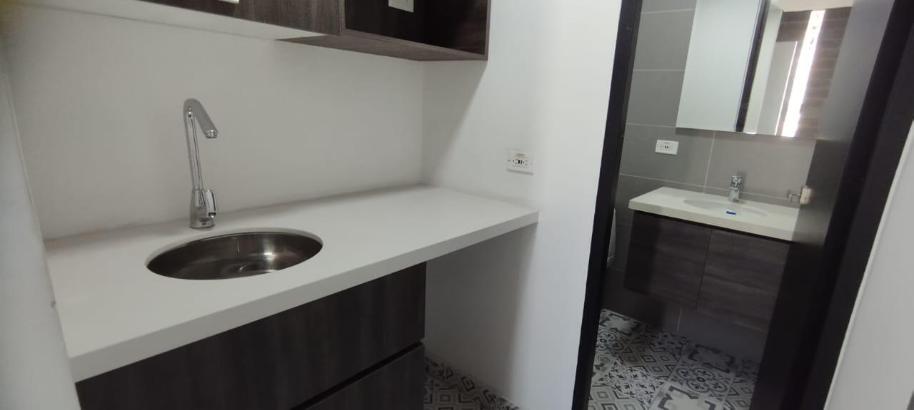 OFICINA EN ARRIENDO CENTRO COD 9758 - Foto 5