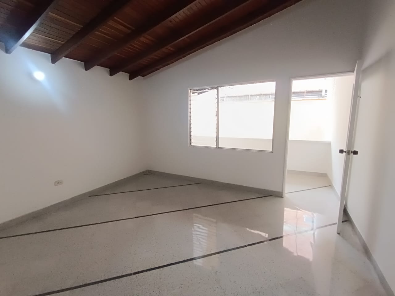 CASA EN ARRIENDO EN BELEN ROSALES COD 9908  - Foto 6