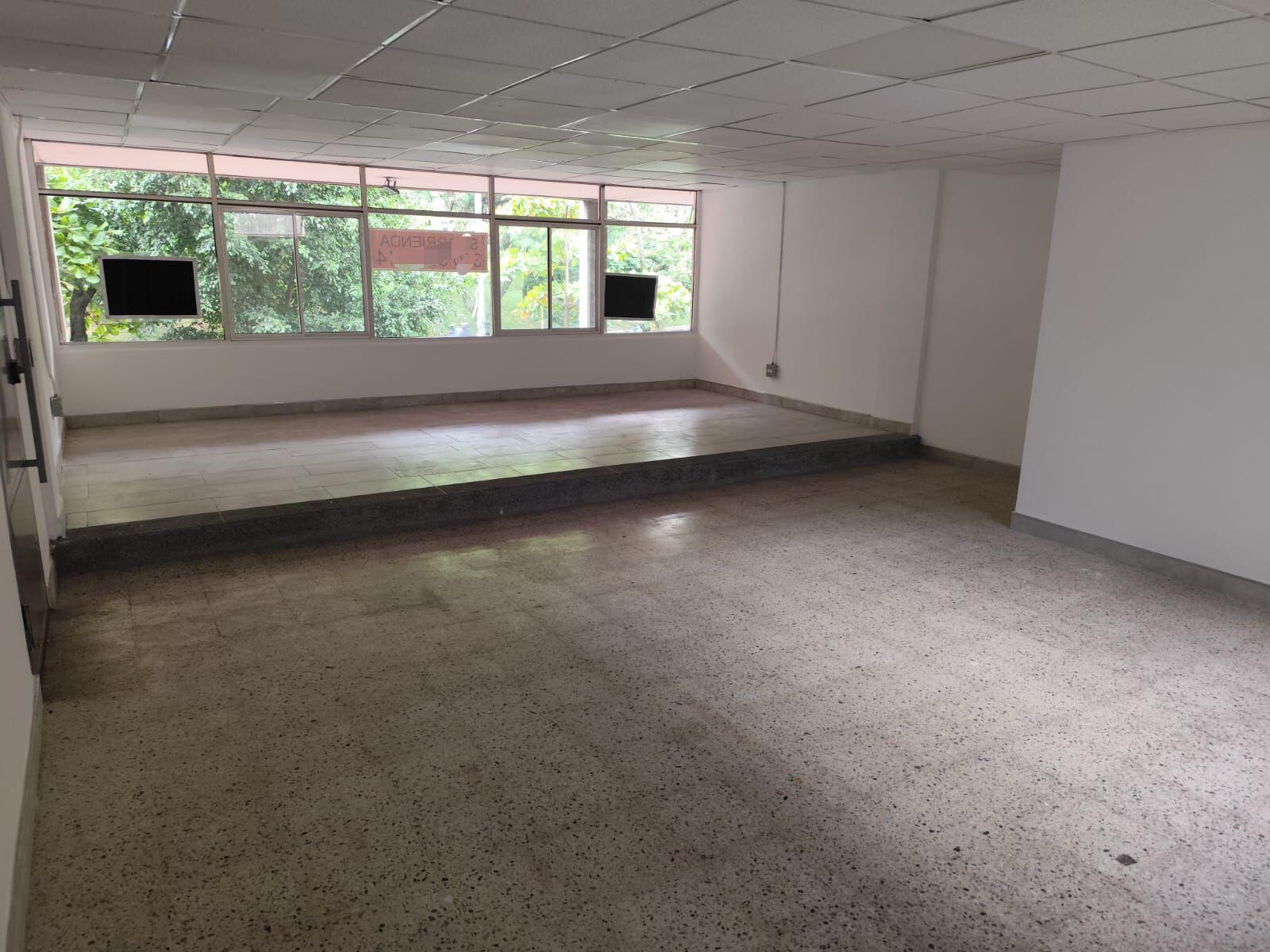 LOCAL EN ARRIENDO EN BELEN LA VILLA DEL ABURRA  COD 10236  - Foto 4