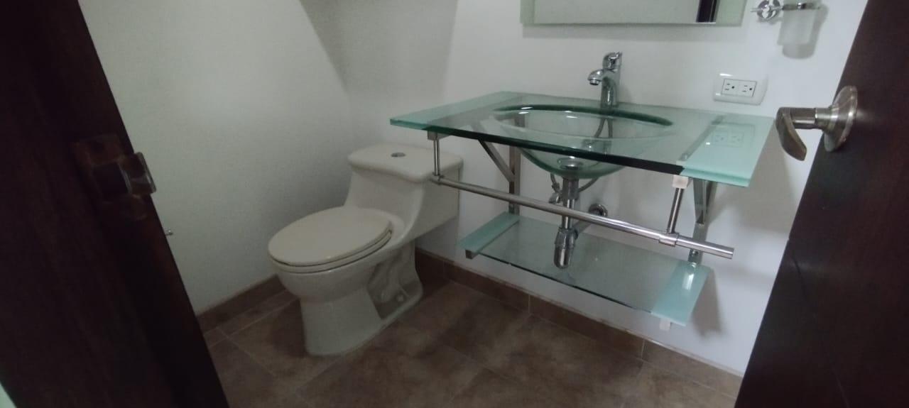 OFICINA EN ARRIENDO EN EL POBLADO COD 10288 - Foto 6