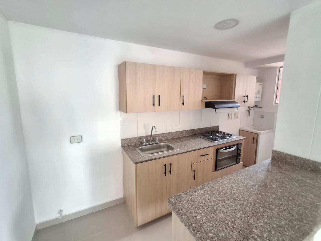 APARTAMENTO EN ARRIENDO EN SABANETA COD 10723