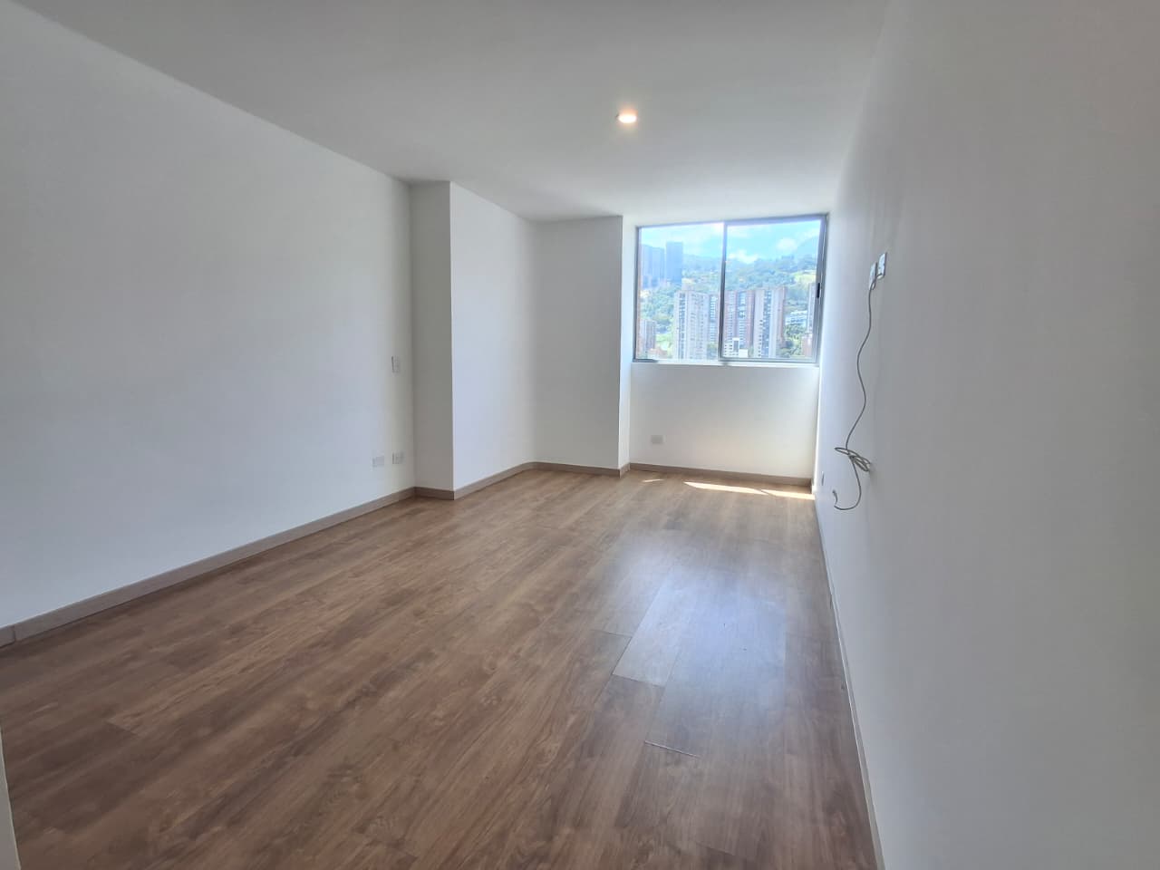 APARTAMENTO EN ARRIENDO EN MEDELLIN COD 10733 - Foto 5