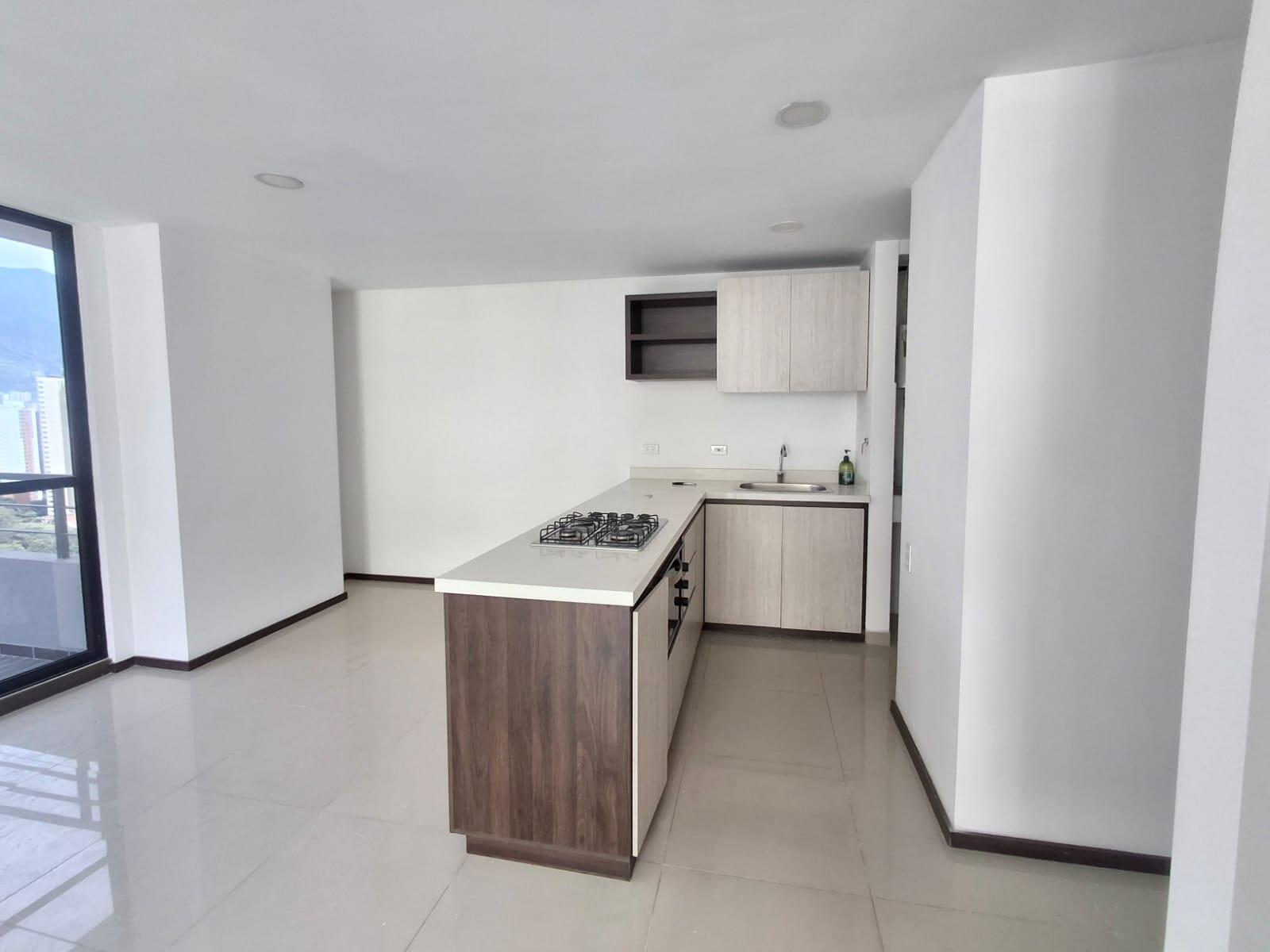 APARTAMENTO DUPLEX EN ARRIENDO EN SABANETA COD 10755 - Foto 1