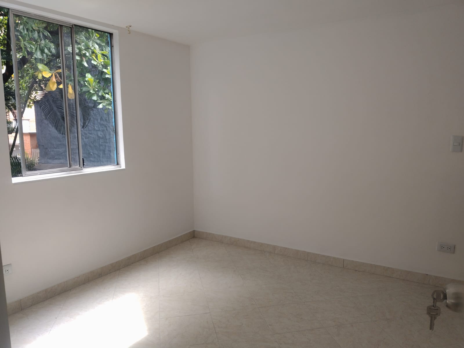 APARTAMENTO EN ARRIENDO EN LA CANDELARIA COD 10758  - Foto 4