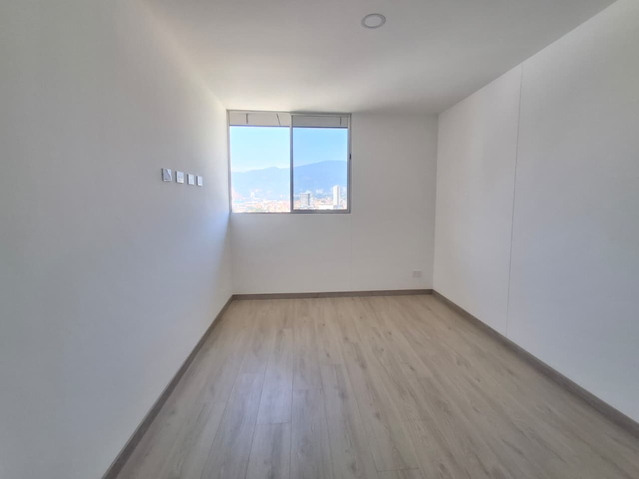APARTAMENTO EN ARRIENDO EN SABANETA COD 10805 - Foto 4