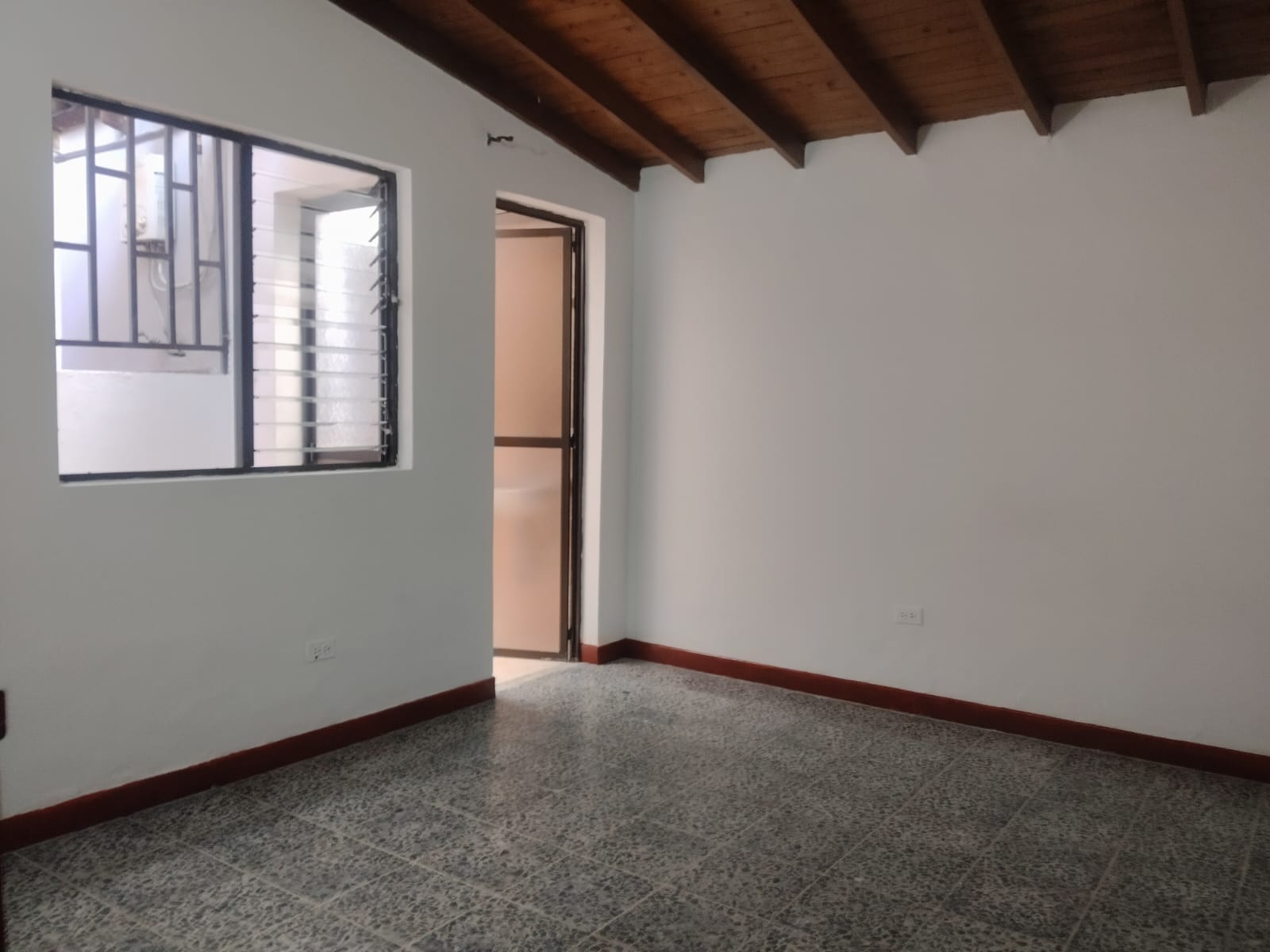APARTAMENTO EN ARRIENDO EN ENCISO COD  10829  - Foto 3