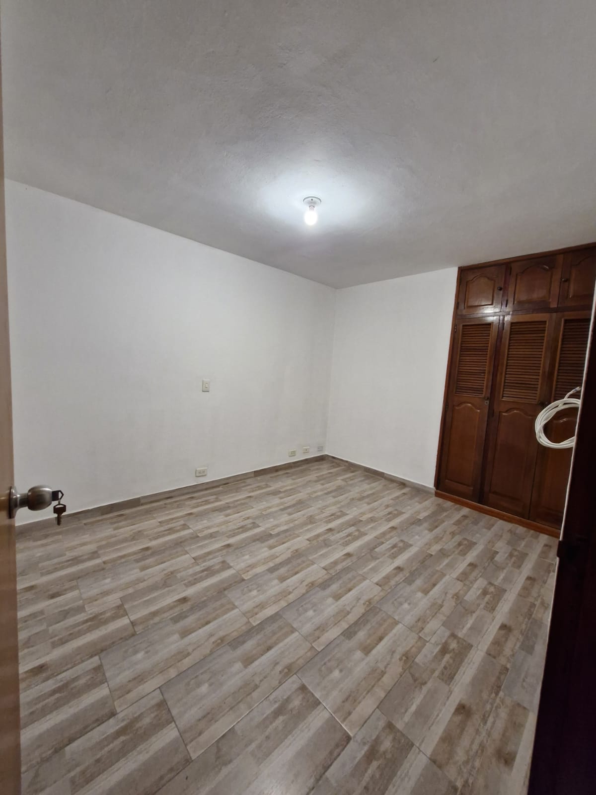 APARTAMENTO EN ARRIENDO EN PRADO COD  10850  - Foto 4