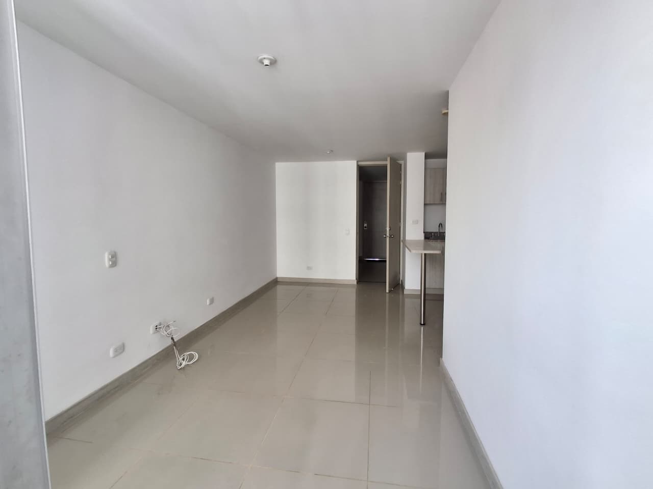 APARTAMENTO EN ARRIENDO EN SABANETA COD 10866 - Foto 3