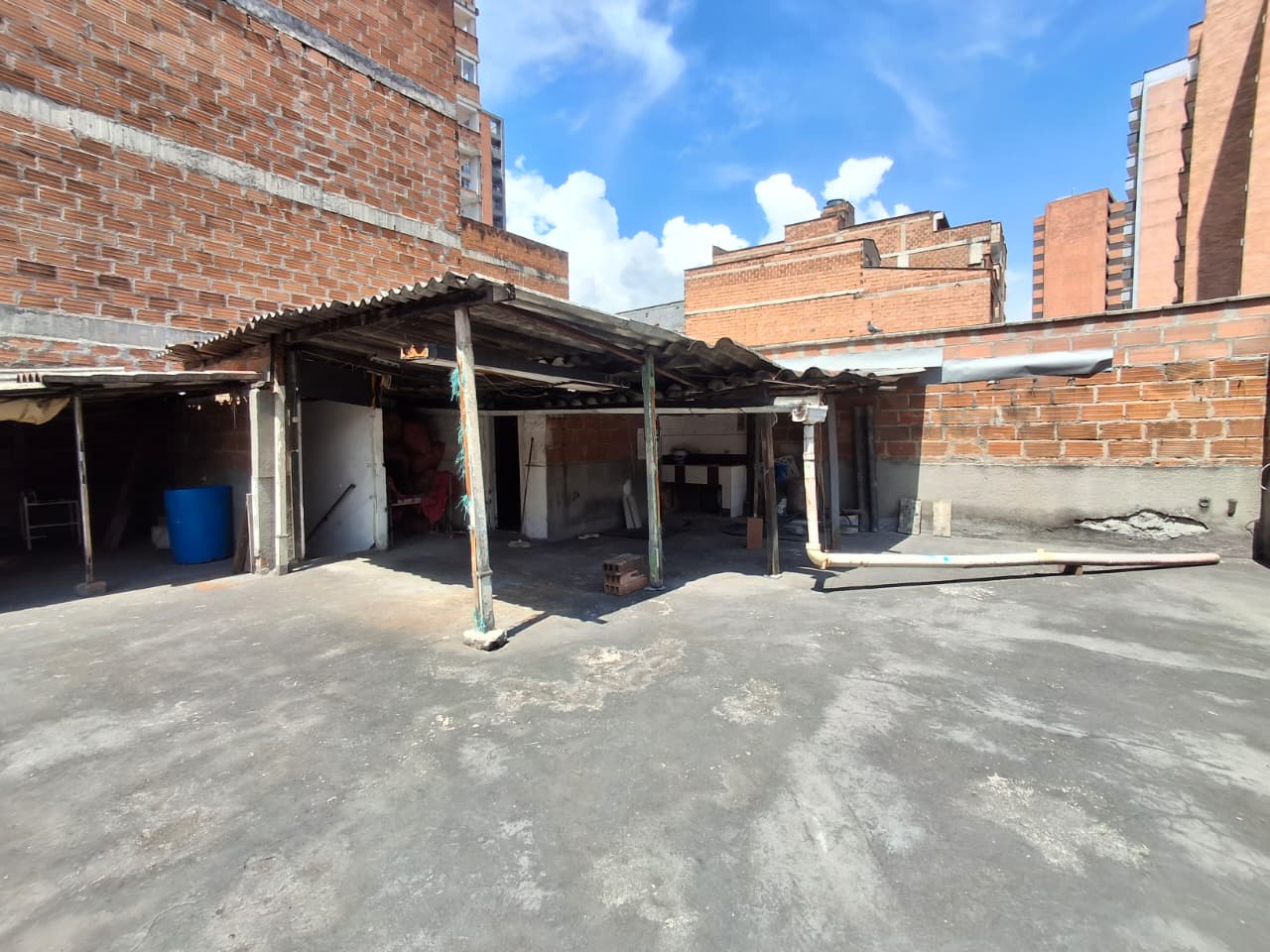 CASA EN ARRIENDO PARA NEGOCIO EN SABANETA COD 10905 - Foto 17