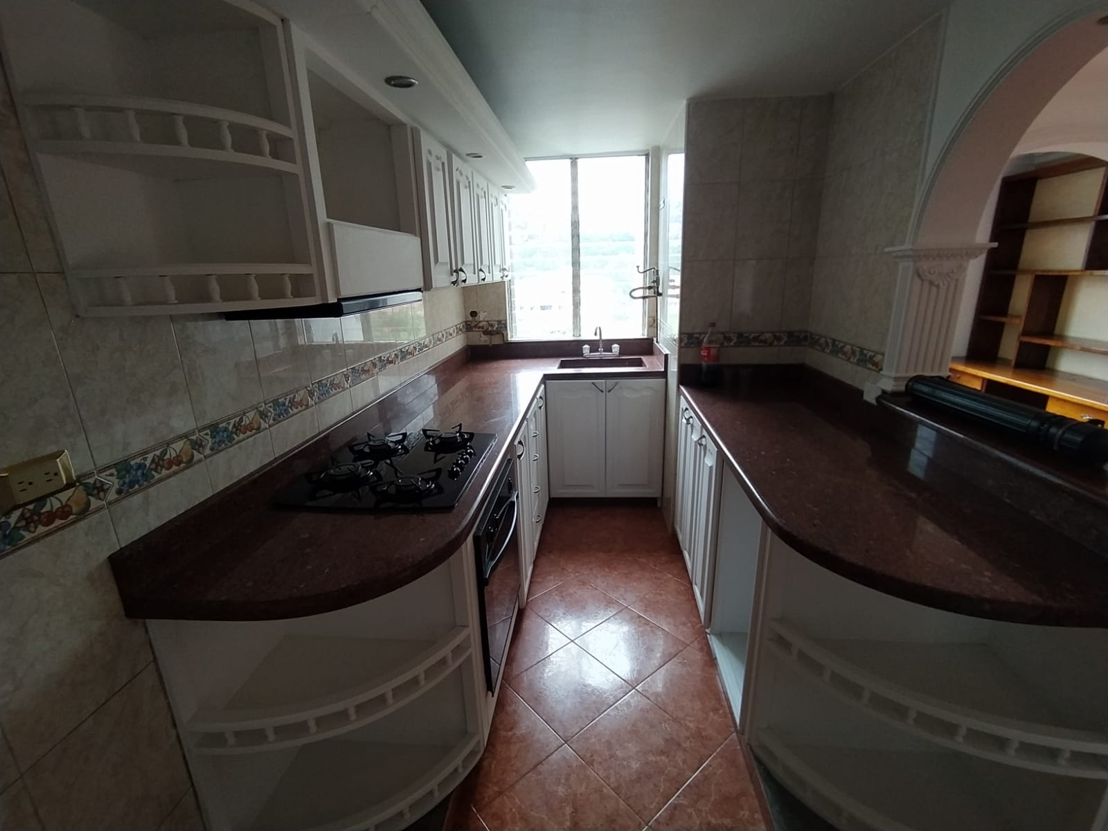 APARTAMENTO EN ARRIENDO EN LAURELES LA ALMERIA  COD 6744